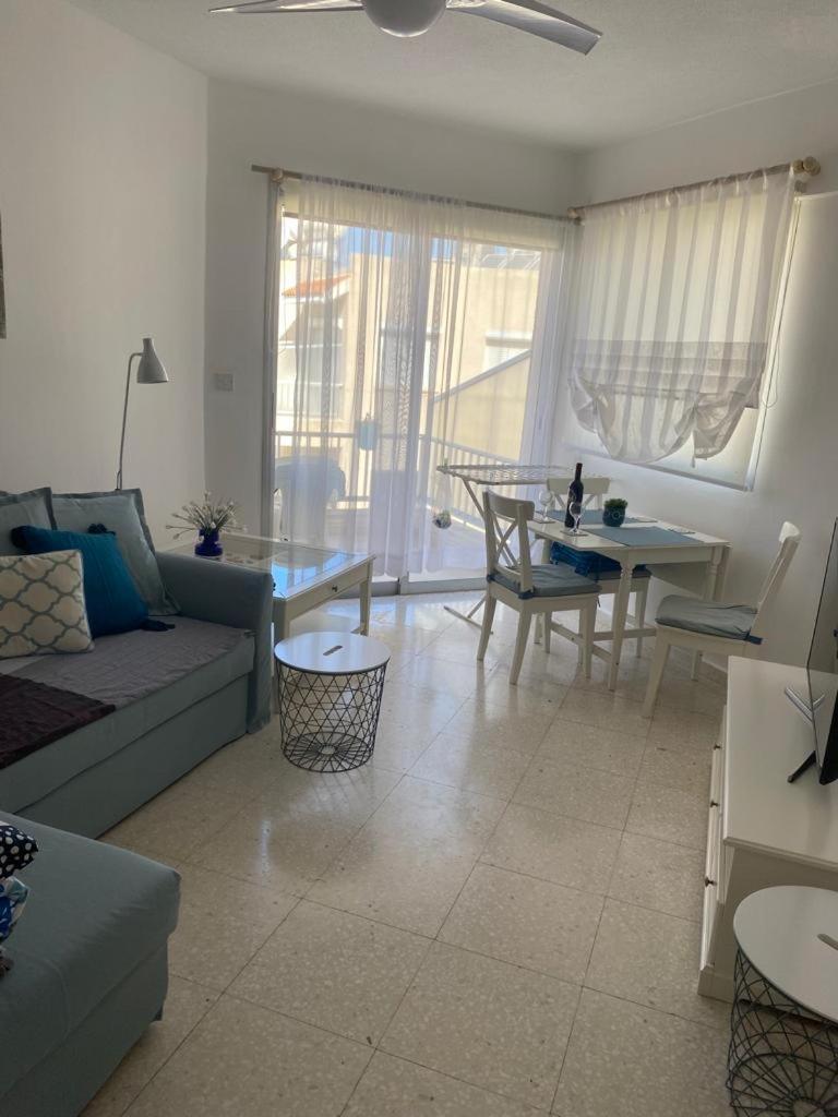 Modern Apartment In Pafos Near The Sea 외부 사진